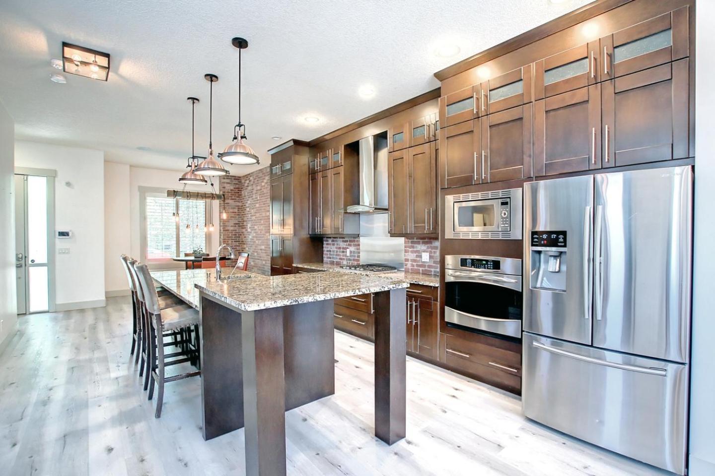 Luxury Inner * Calgary